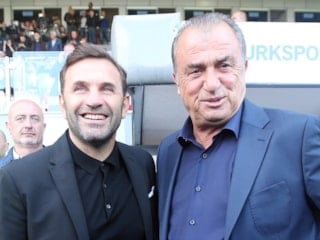 Okan Buruk, Fatih Terim ile şampiyonluk farkını kapatıyor