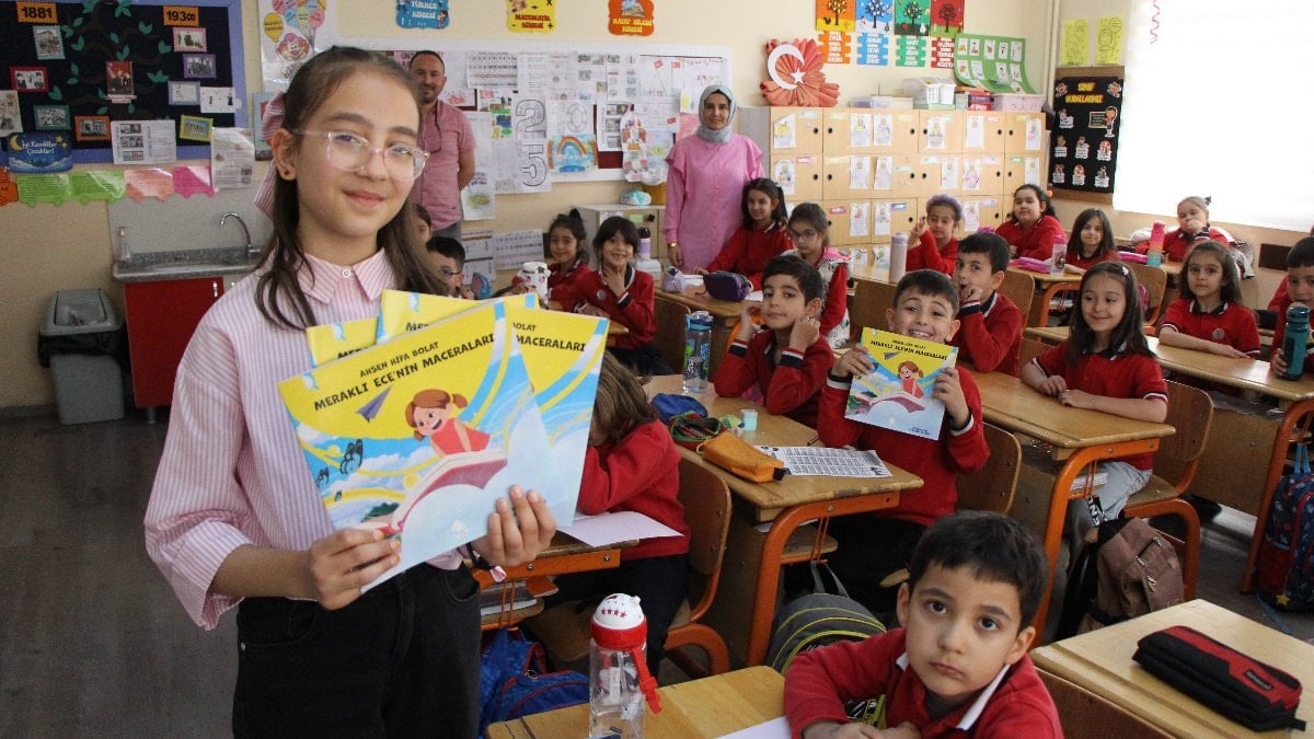 Amasya'da 11 yaşında hikaye kitabı yazan öğrenci şaşırttı