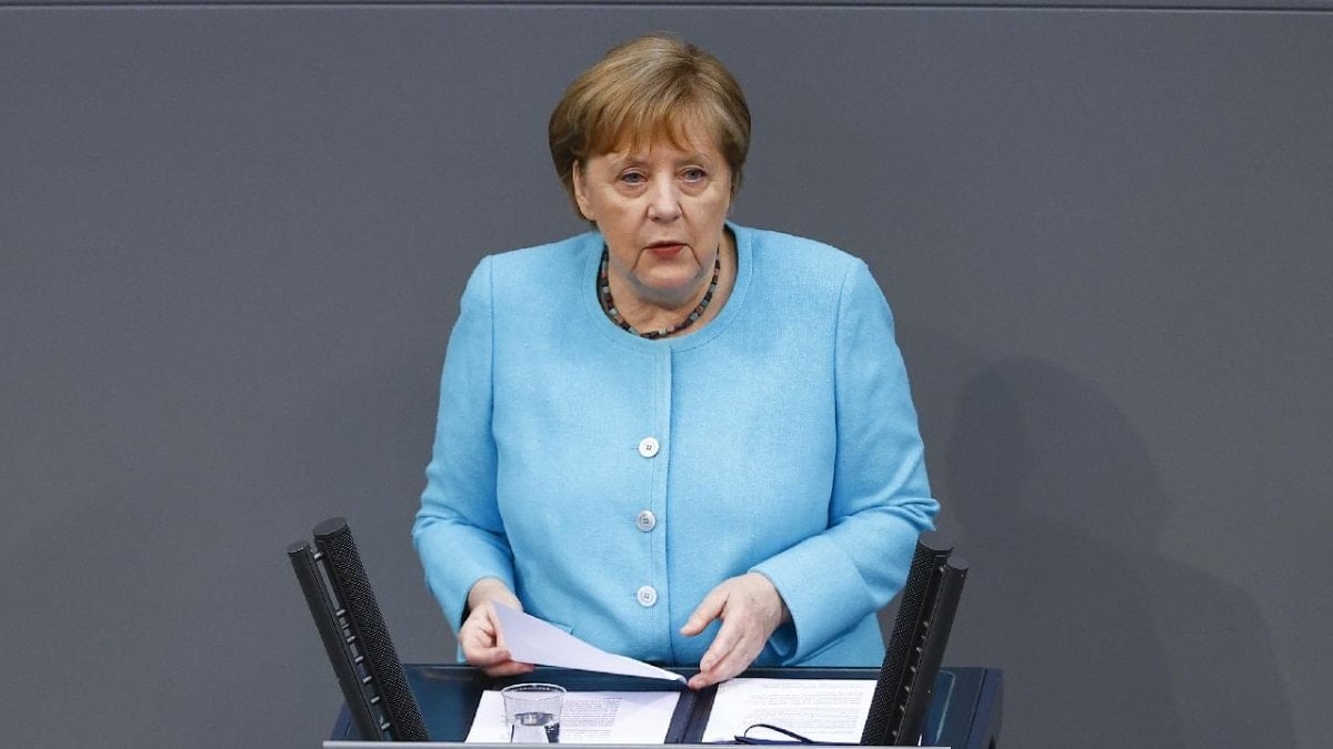 Angela Merkel'in, devlet kasası üzerinden yaptığı kişisel harcamalar gündem oldu