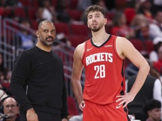 Alperen Şengün'ün "double double" performansı Houston'un vedasını engellemedi