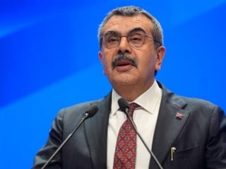 Yusuf Tekin'den okullarda ara tatile ilişkin düzenleme sinyali