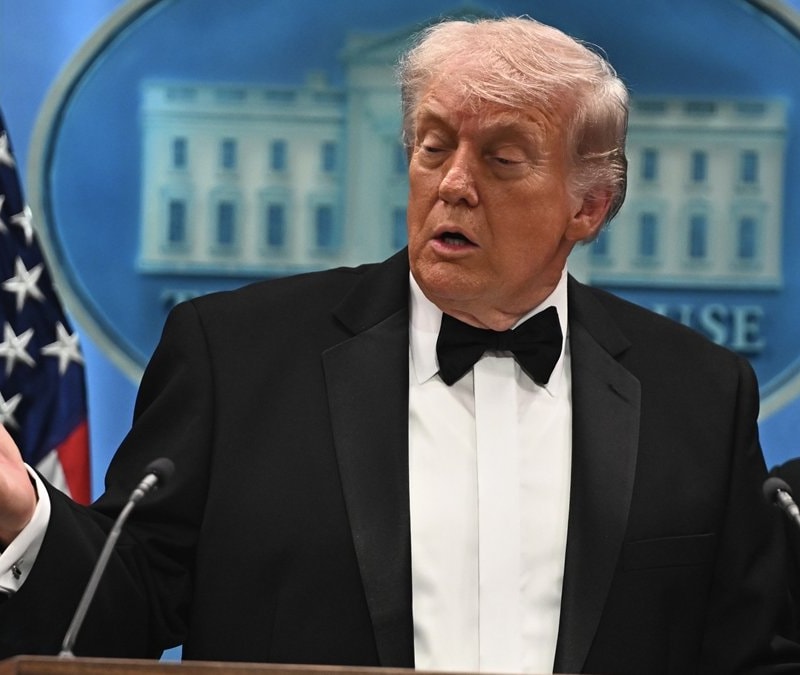 Trump'tan 'Küba'da kısa sürede yönetimi devralacağız' mesajı