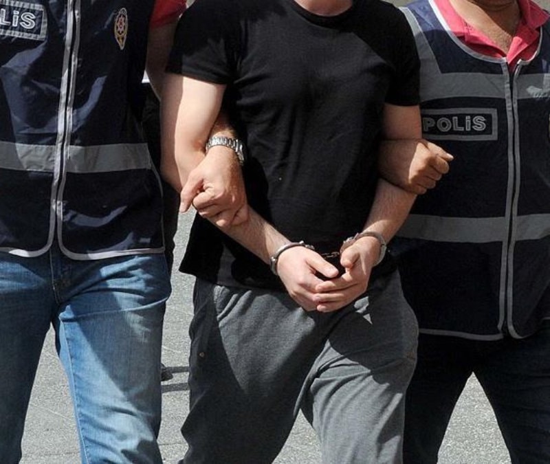 Bursa'da 2 firari hükümlü yakalandı