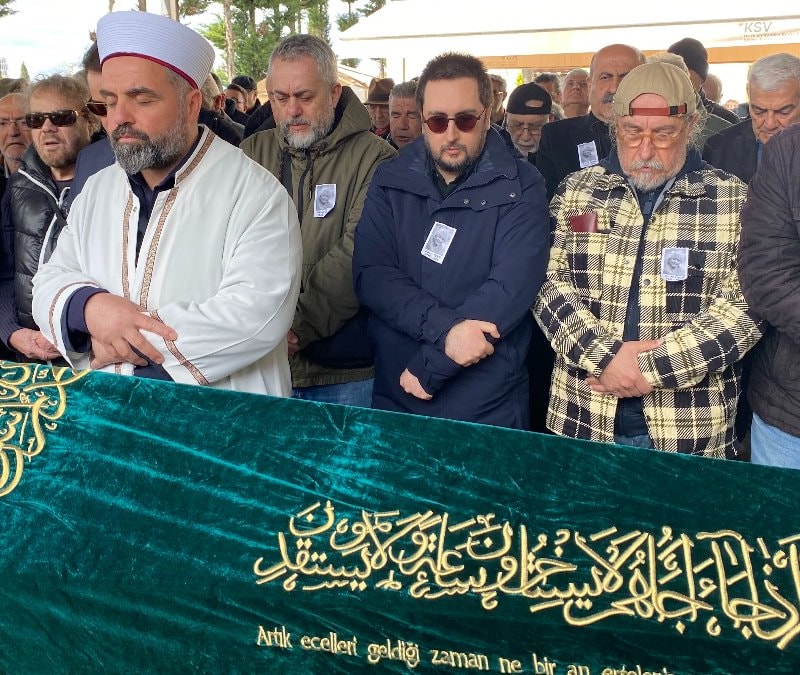 Sanatçı Tülay Özer son yolculuğuna uğurlandı