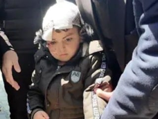 Balıkesir'de 4 yaşındaki Sancar kazada hayatını kaybeden annesine veda etti