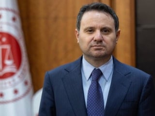 Akın Gürlek'ten 'Aile ve Nüfus On Yılı Vizyon Belgesi'ne destek