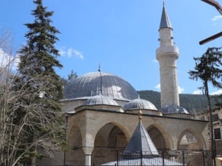Sakarya'da 508 yıllık Yunus Paşa Camii, zamanın izlerini taşıyor
