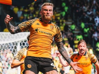 Hull City, Premier Lig yolunda play-off oynayacak