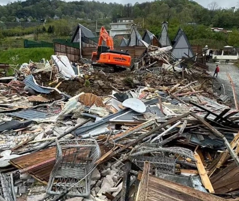 Sakarya'da bungalov cinayeti: Ölen kişinin ailesi tarafından hepsini yıktırdı