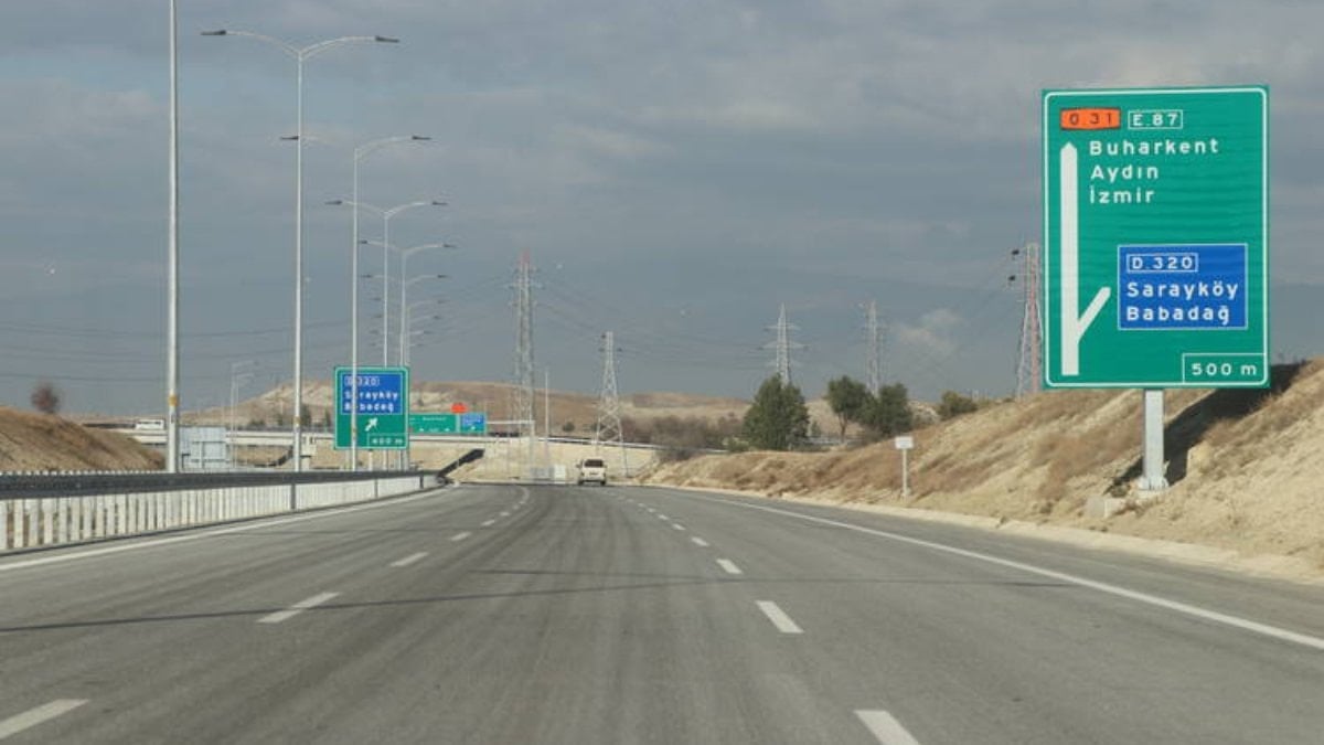 "İzmir Çevre Yolu ücretli olacak" iddialarına Karayolları’ndan yalanlama