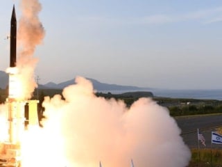 İsrail'de Arrow 3 stokları eridi: Knesset'te acil toplanma kararı