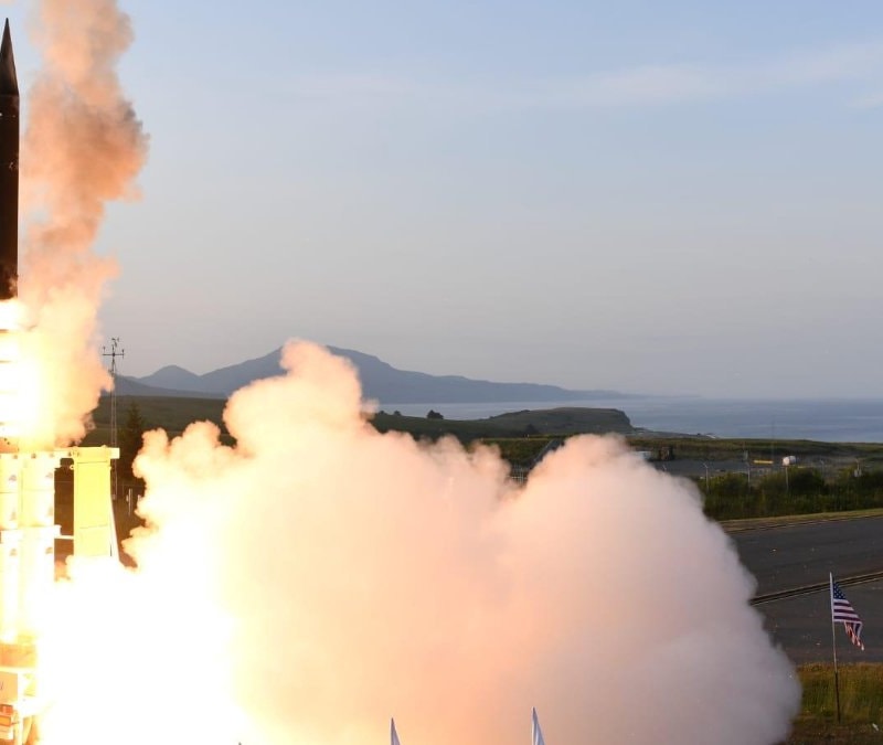 İsrail'de Arrow 3 stokları eridi: Knesset'te acil toplanma kararı