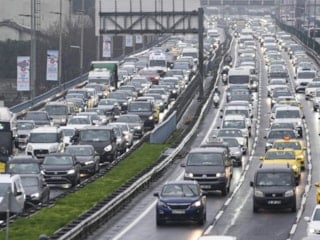 İstanbul'da bugün bazı yollar trafiğe kapatılacak