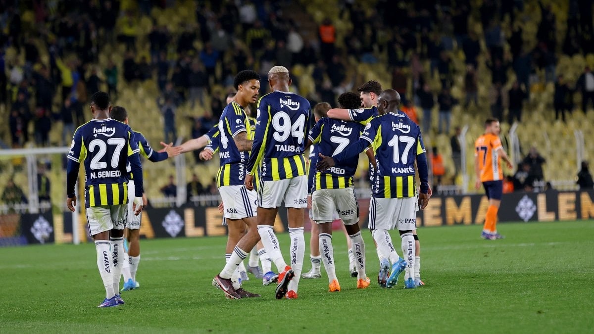 Fenerbahçe, Kadıköy’de Başakşehir’e karşı galibiyet serisine devam etti