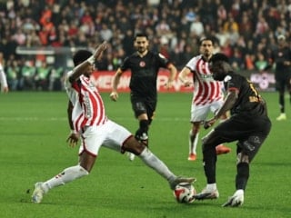 Galatasaray, Samsunspor’a 9 maç sonra mağlup oldu
