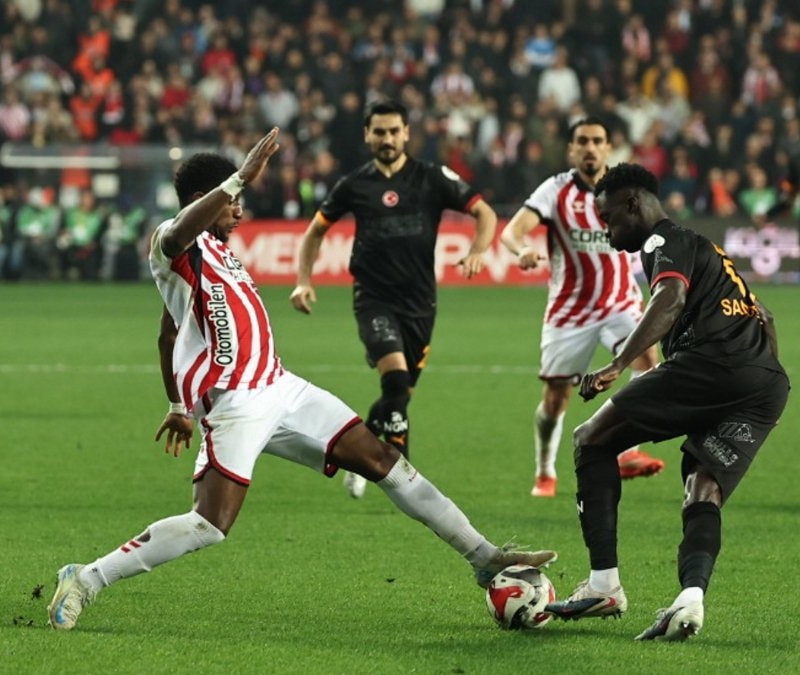 Galatasaray, Samsunspor’a 9 maç sonra mağlup oldu