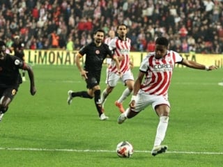 Galatasaray, bu sezon ikinci kez 4 gol yedi!