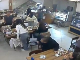 Bursa'da restoranda hayat kurtaran hamle: Küçük kız kurtuldu