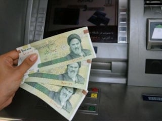 Dolar, İran’da zirvede: Ulusal para birimi eriyor
