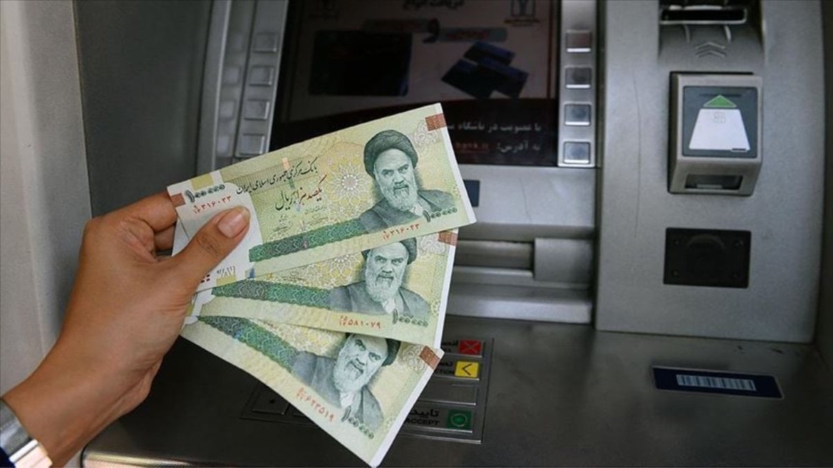 Dolar, İran’da zirvede: Ulusal para birimi eriyor