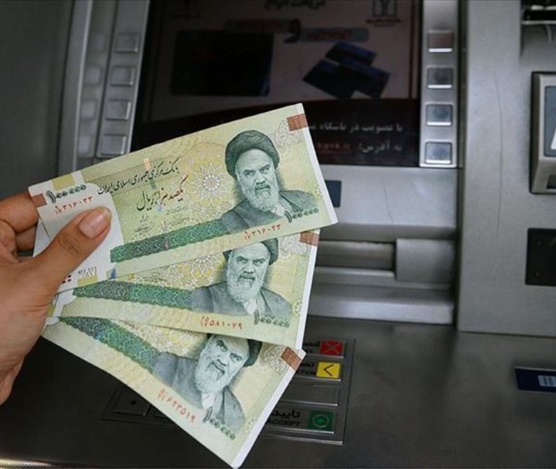 Dolar, İran’da zirvede: Ulusal para birimi eriyor