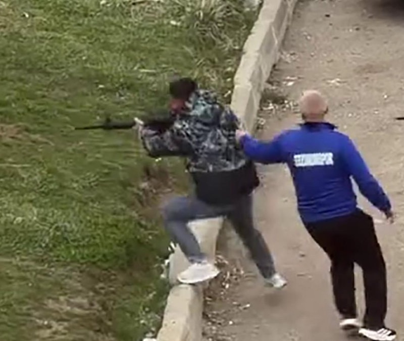 Erzurum’da eşine kızdı kayınpederinin evine ateş açtı