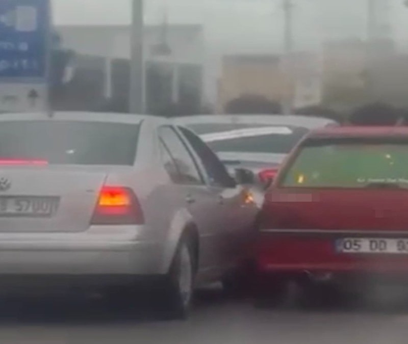 Çorum'da tehlike saçan düğün konvoyu vatandaşların tepkisini çekti