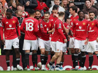 Manchester United, evinde Liverpool'u yendi