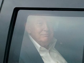 Trump: "Tarafsız" ülkelere ait gemilerin boğazdan geçişine yardım edeceğiz