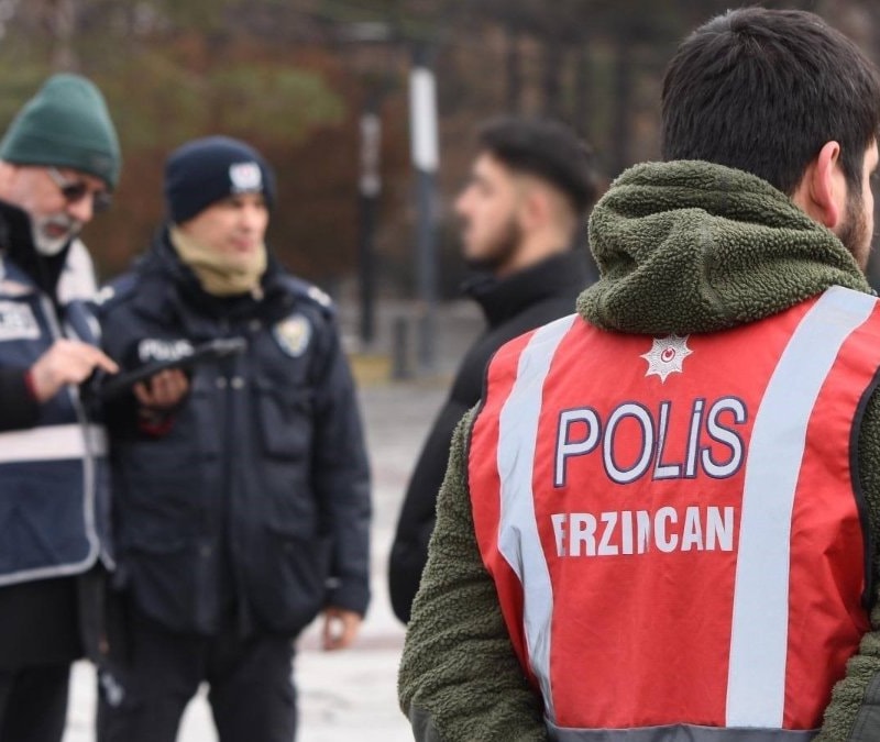 Erzincan’da okul çevreleri ve servis araçlarına denetim