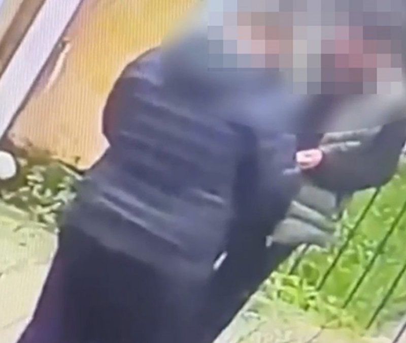 Sakarya'da sokakta uyuşturucu satışı kamerada: 1 tutuklama