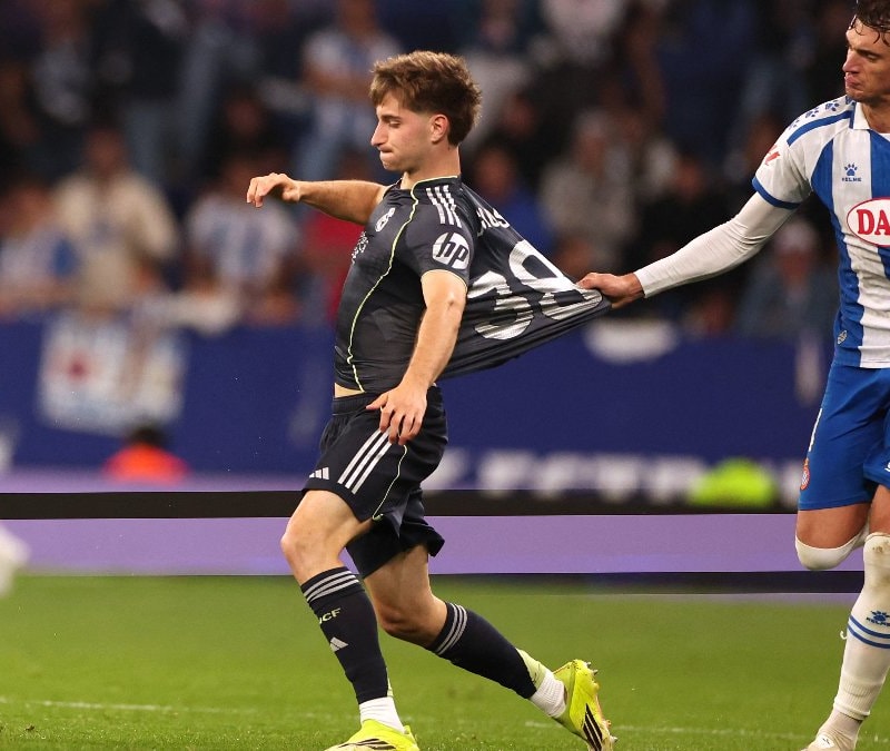 Real Madrid, Espanyol'u deplasmanda yendi