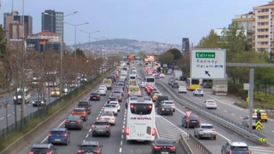 İstanbul'da haftanın ilk iş gününde trafik yoğunluğu