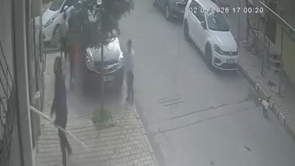 İstanbul'da oyun oynayan çocuklara saldırdı
