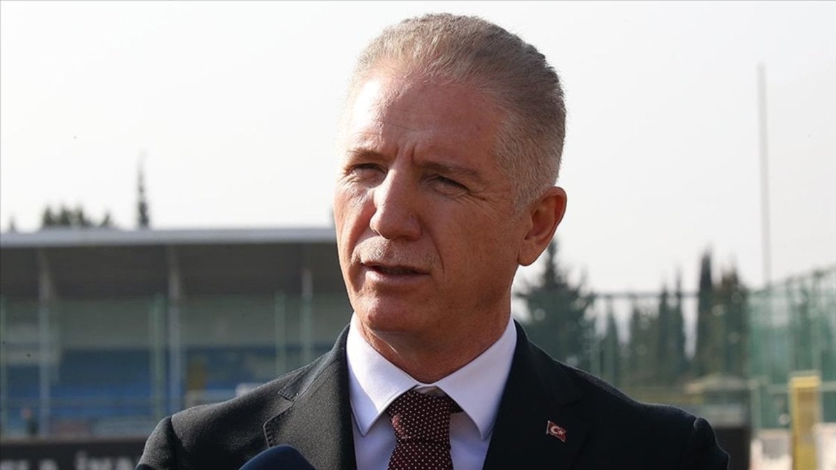 Davut Gül: Sokaklarda sahipsiz tek bir köpek bulunmayacak