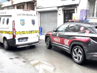 İstanbul'da eski sevgilisinin evini bastı: Yeni erkek arkadaşını 7 yerinden bıçakladı