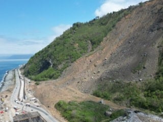 Artvin’de heyelan bölgesinde tünel çalışması