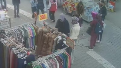 Adana'da teyze ile yeğen 51 bin lira ve 30 euro çaldı: O parayla alışverişe çıktılar