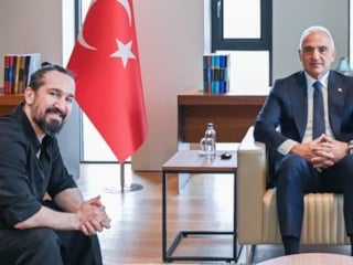 Barış Manço'nun izinde anlamlı buluşma: Mehmet Nuri Ersoy, Doğukan Manço ile görüştü
