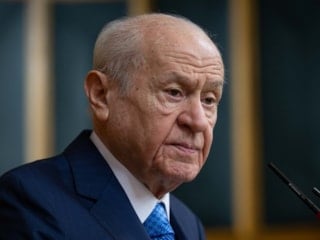 Devlet Bahçeli, Süper Lig'e yükselen Amedspor'u tebrik etti
