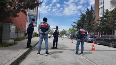 Tekirdağ'da sokaklarda 'huzur' uygulaması: 21 aranan şahıs yakalandı