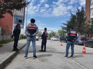 Tekirdağ'da sokaklarda 'huzur' uygulaması: 21 aranan şahıs yakalandı