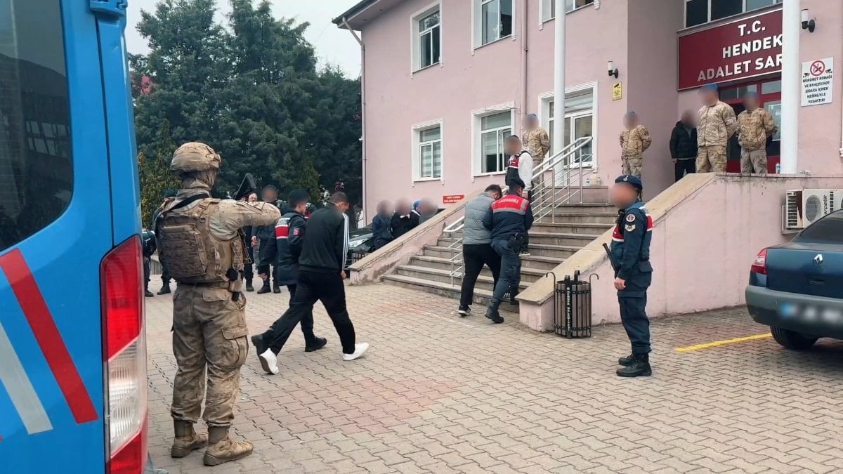 Sakarya'da dolandırıcılık operasyonunda 12 şüpheli tutuklandı