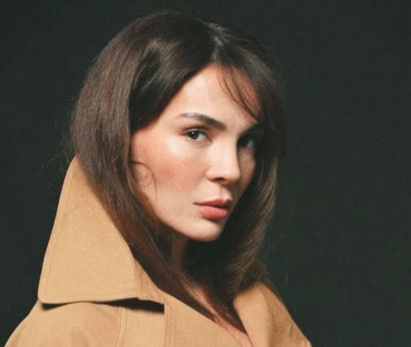 Ebru Şahin makyajsız! Doğal pozuyla sosyal medyayı gündem oldu
