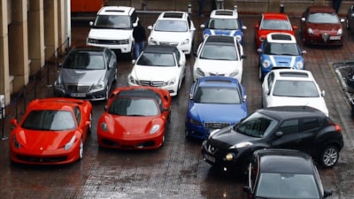 İran-ABD sürtüşmesi etkiledi! Lüks ve spor arabalar için motor yağı krizi
