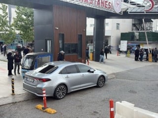 İzmir'de makineden fırlayan metal parça işçinin sonunu getirdi