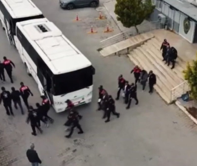 Telefon dolandırıcılarına yönelik 14 ilde operasyon: 149 gözaltı