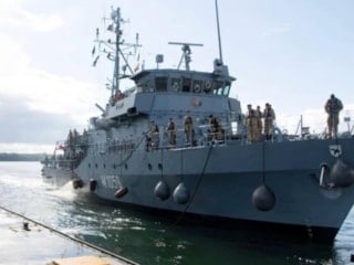 Alman mayın arama gemisi muhtemel Hürmüz Boğazı görevi için yola çıktı