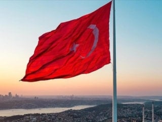 Yunan basını yazdı: Avrupa rotasını Türkiye'ye çevirdi