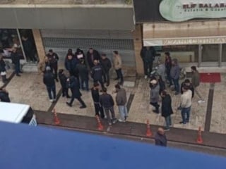 Denizli'de sarraf 100 kilogram emanet altınla yurt dışına kaçtı